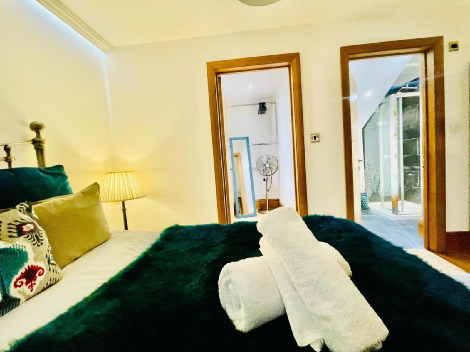 By The Beach Large Central Stylish Studio For 4 Guests Brighton ภายนอก รูปภาพ
